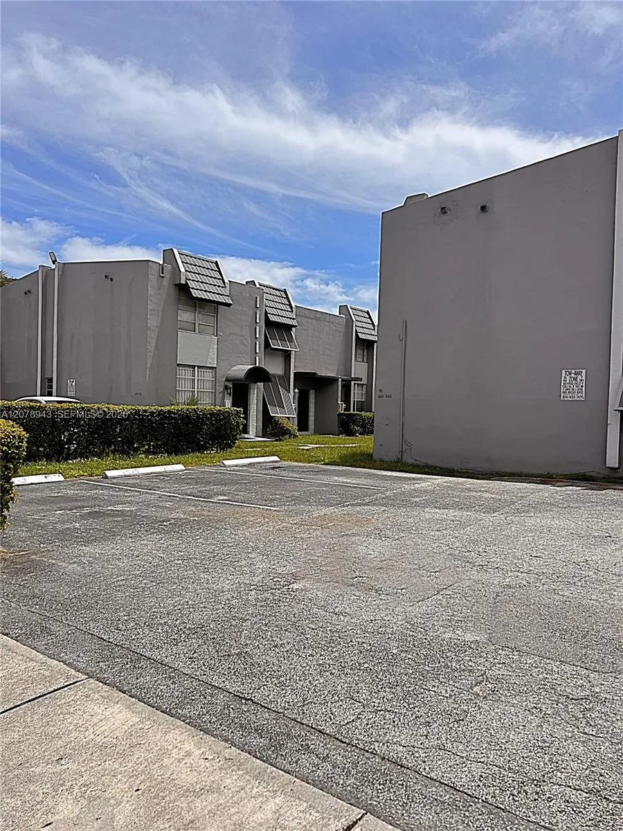 Address Not Shown Miami, FL 33161