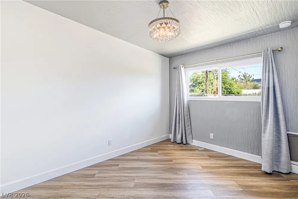 425 Vandalia Street Las Vegas, NV 89106