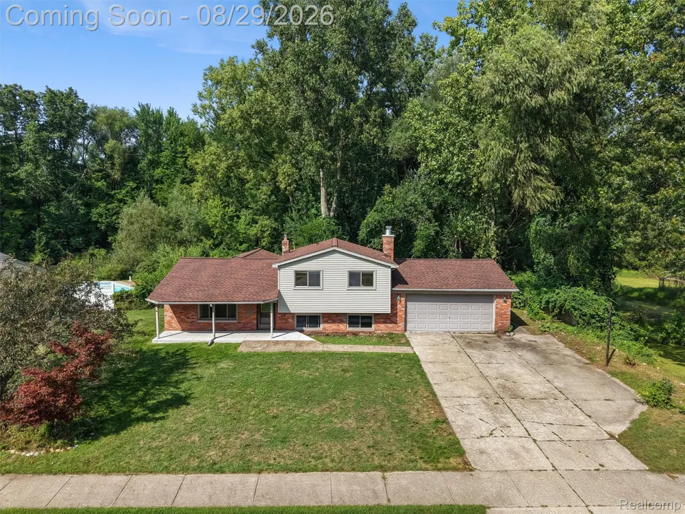 2877 Burgess Hill Drive Waterford Charter Township, MI 48329