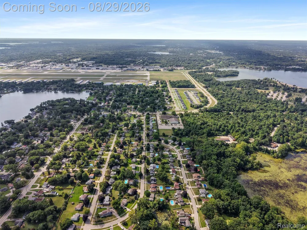 2877 Burgess Hill Drive Waterford Charter Township, MI 48329