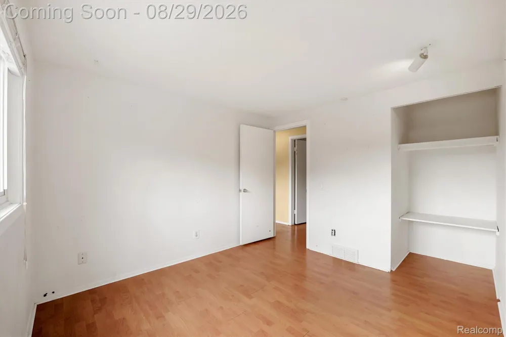 2877 Burgess Hill Drive Waterford Charter Township, MI 48329