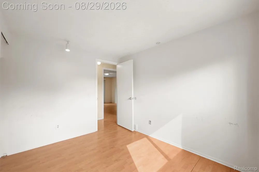2877 Burgess Hill Drive Waterford Charter Township, MI 48329