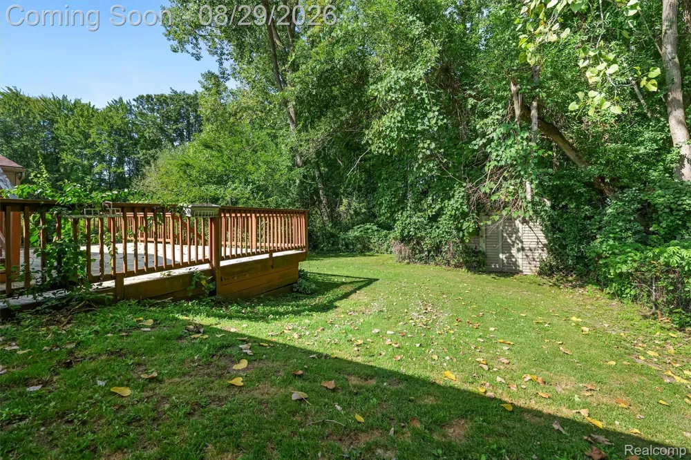 2877 Burgess Hill Drive Waterford Charter Township, MI 48329