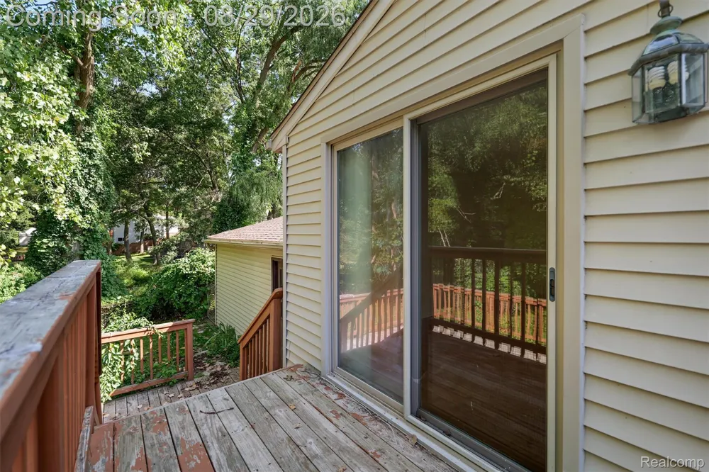 2877 Burgess Hill Drive Waterford Charter Township, MI 48329