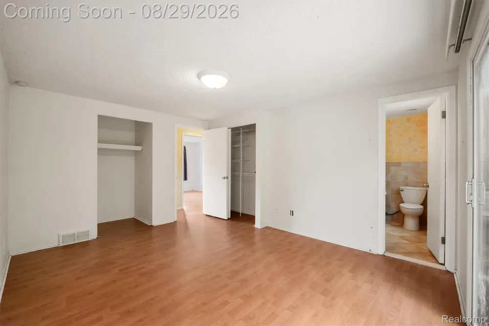 2877 Burgess Hill Drive Waterford Charter Township, MI 48329