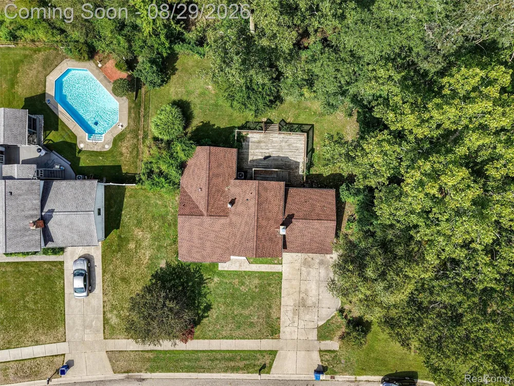 2877 Burgess Hill Drive Waterford Charter Township, MI 48329