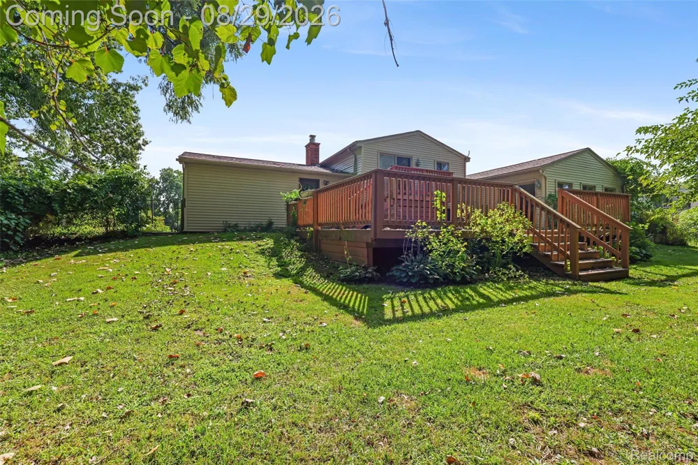 2877 Burgess Hill Drive Waterford Charter Township, MI 48329