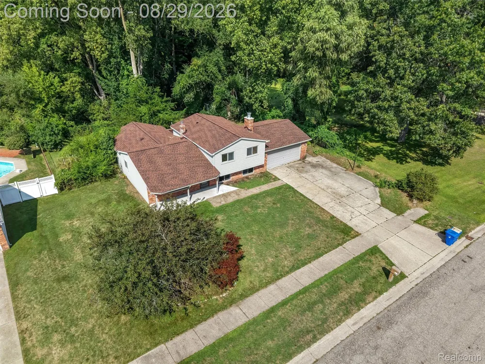 2877 Burgess Hill Drive Waterford Charter Township, MI 48329