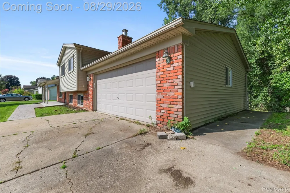 2877 Burgess Hill Drive Waterford Charter Township, MI 48329
