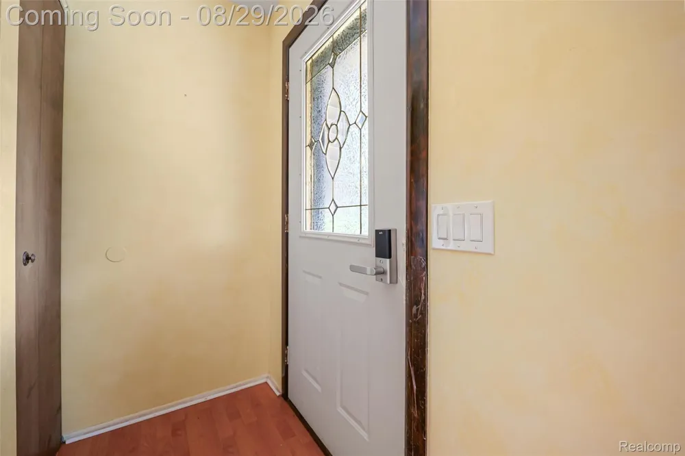 2877 Burgess Hill Drive Waterford Charter Township, MI 48329