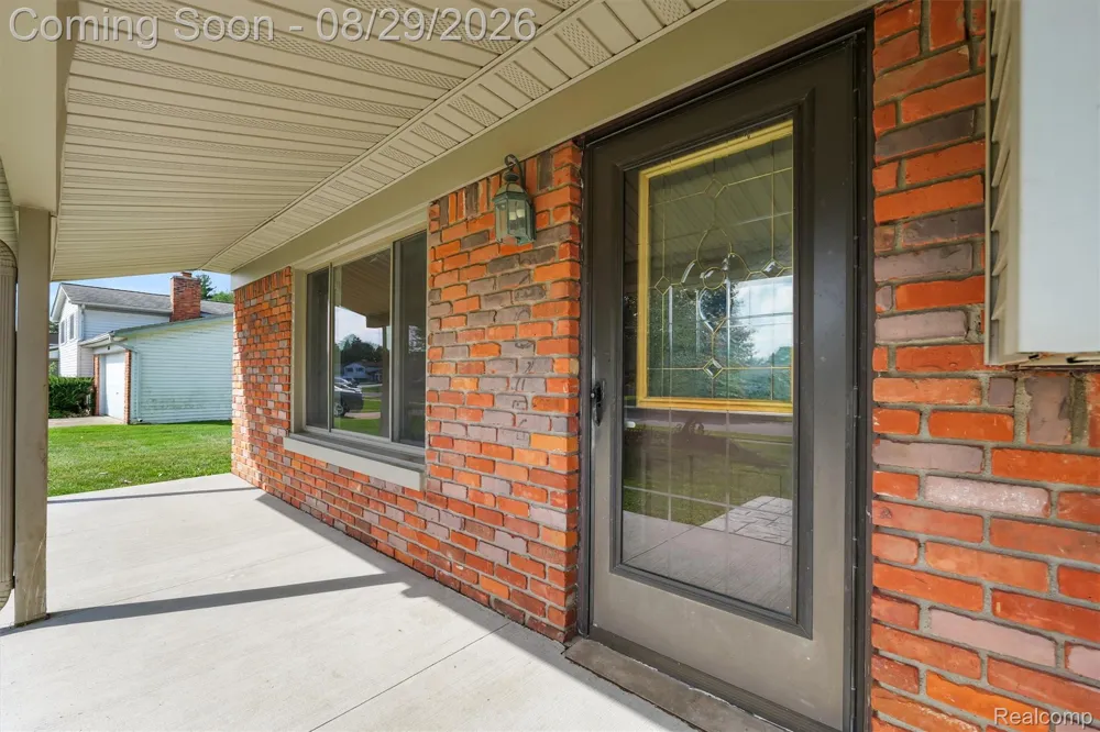 2877 Burgess Hill Drive Waterford Charter Township, MI 48329
