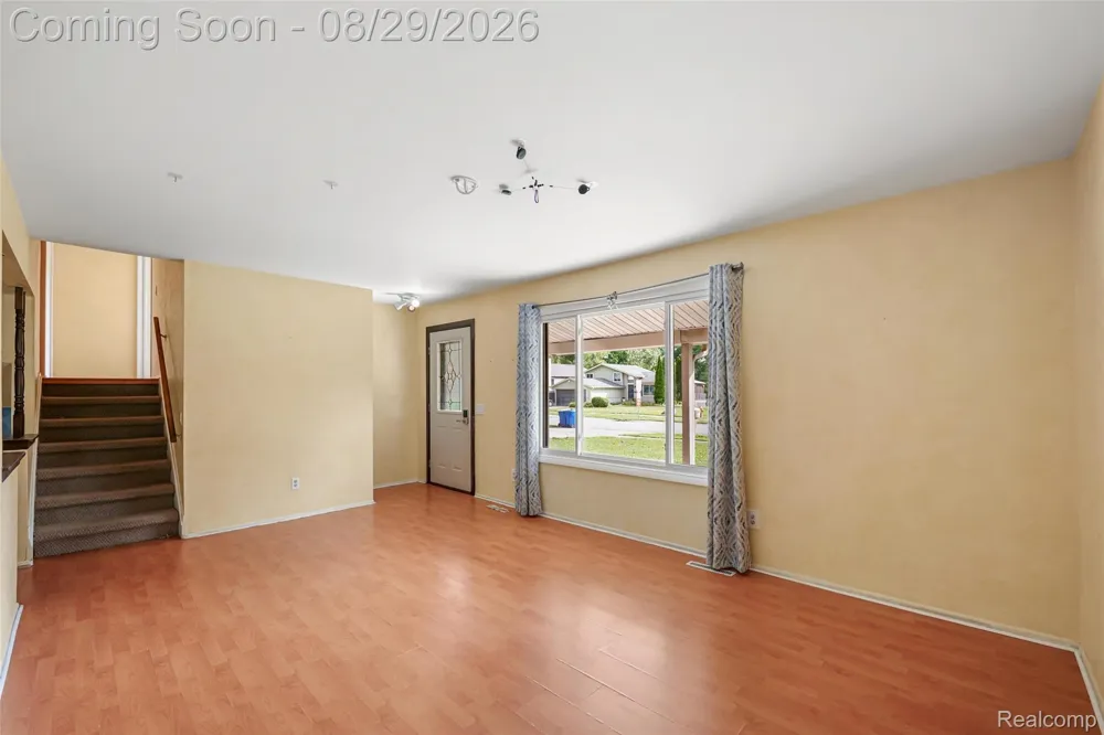 2877 Burgess Hill Drive Waterford Charter Township, MI 48329