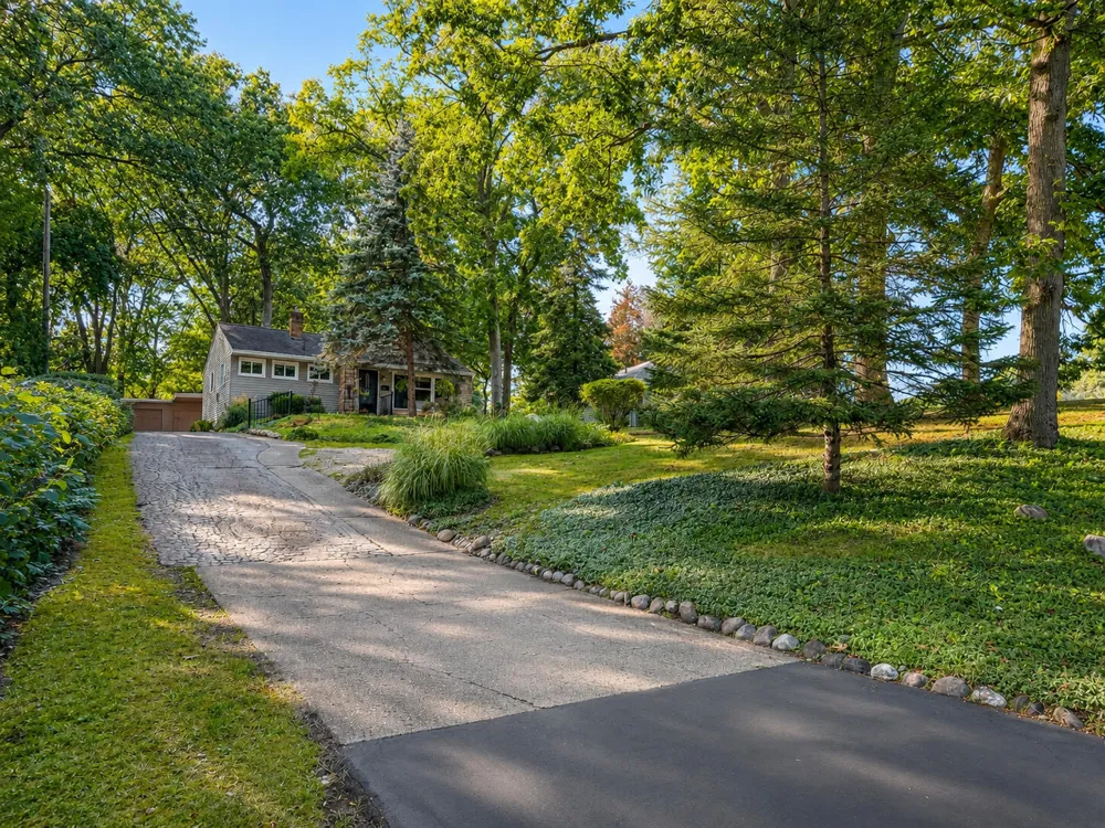 3221 Virginia Avenue Kalamazoo City, MI 49004