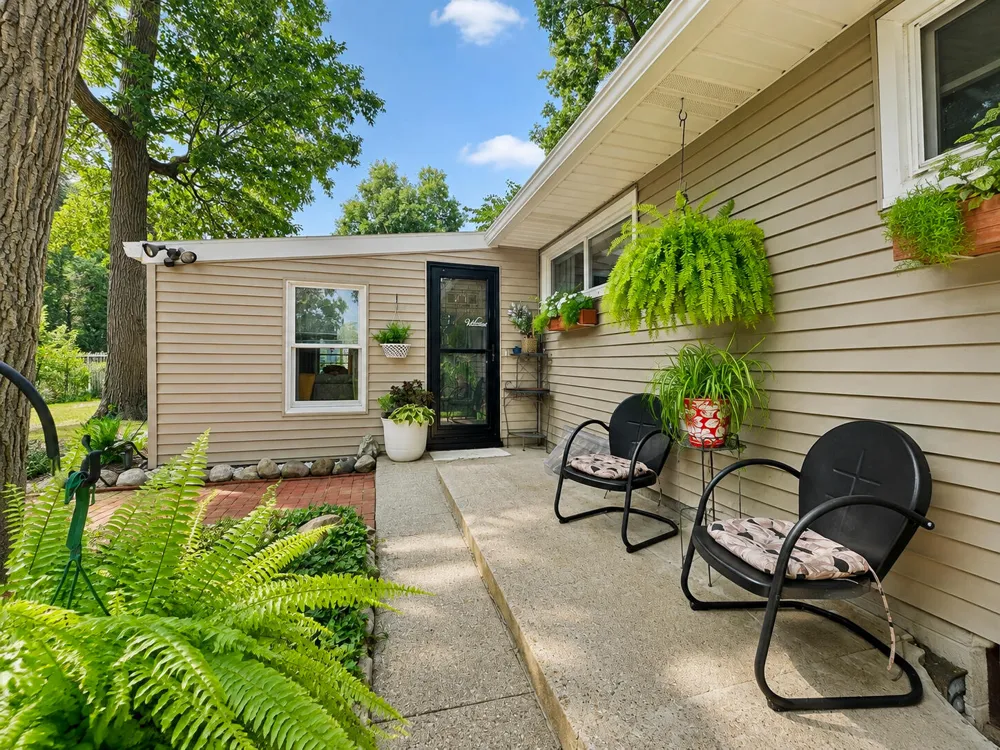 3221 Virginia Avenue Kalamazoo City, MI 49004