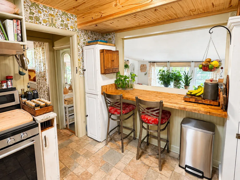 3221 Virginia Avenue Kalamazoo City, MI 49004