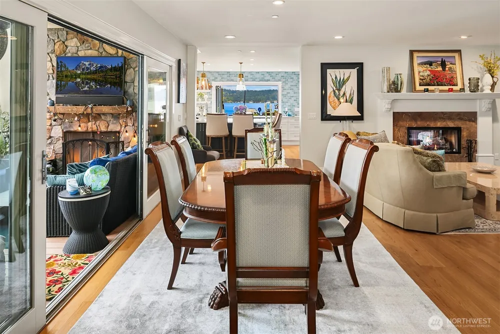 456 W Lake Sammamish Parkway SE Bellevue, WA 98008