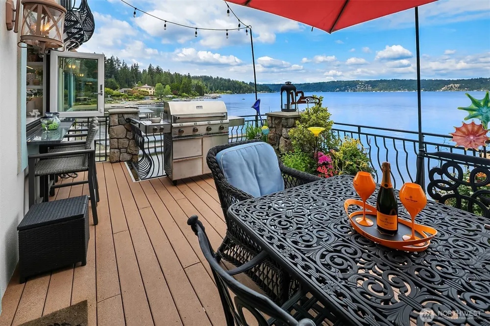 456 W Lake Sammamish Parkway SE Bellevue, WA 98008