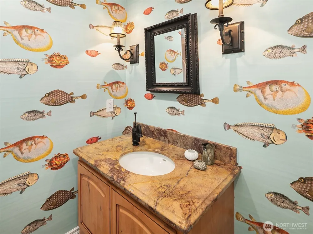 456 W Lake Sammamish Parkway SE Bellevue, WA 98008