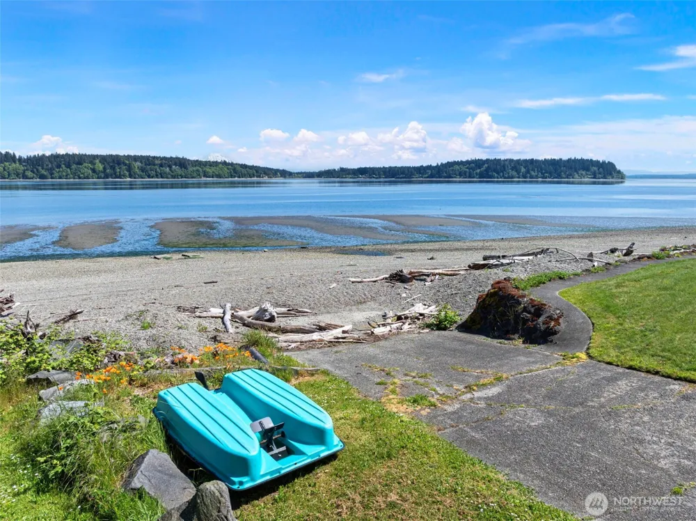 9205 165th Avenue SW Longbranch, WA 98446
