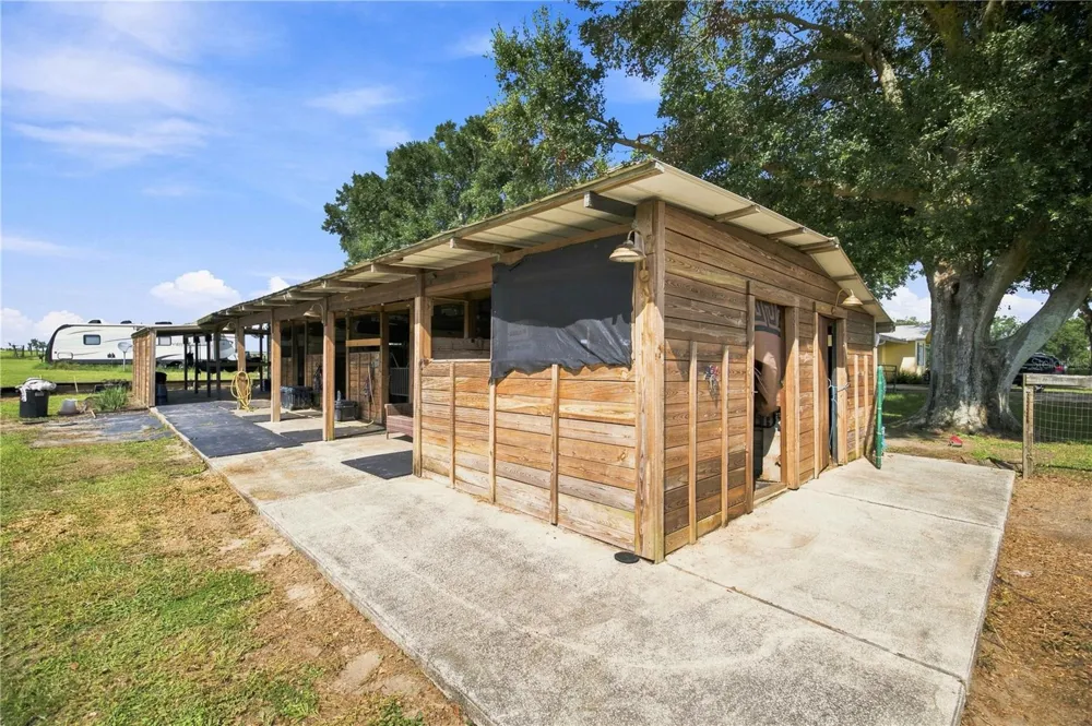 22241 NW 6TH STREET Dunnellon, FL 34431
