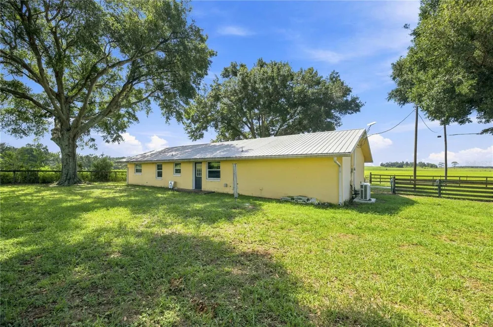 22241 NW 6TH STREET Dunnellon, FL 34431