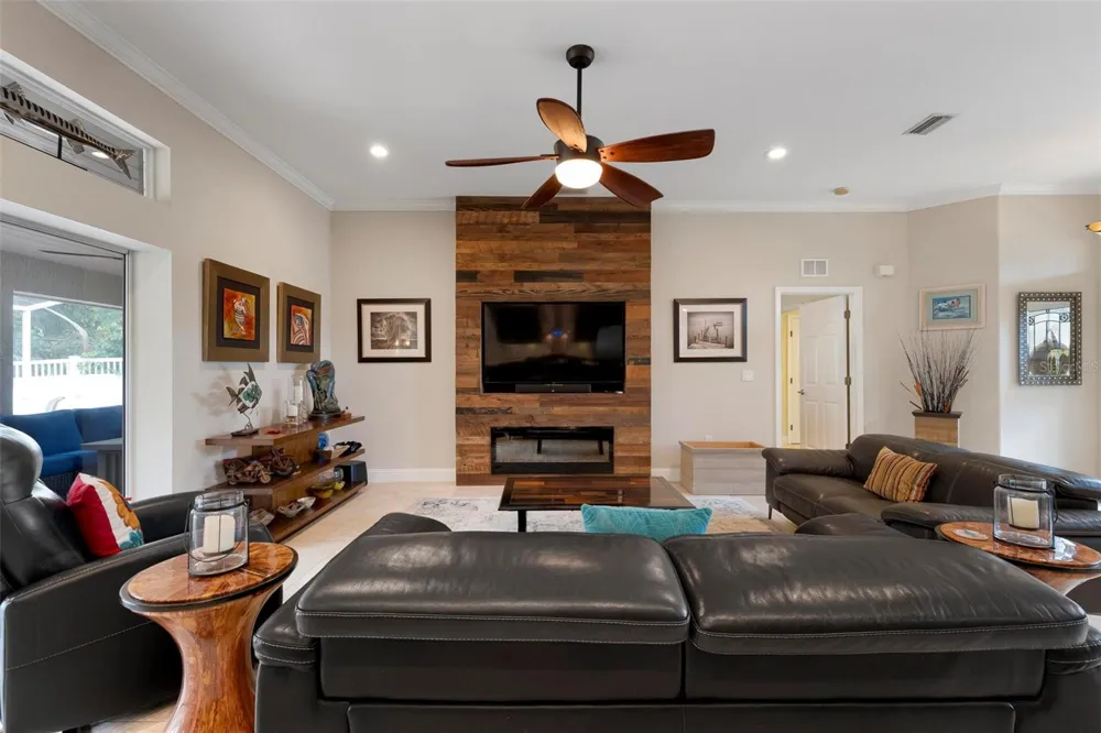 586 OAK BAY DRIVE Osprey, FL 34229