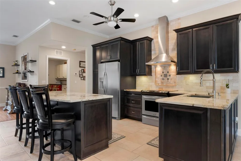 586 OAK BAY DRIVE Osprey, FL 34229