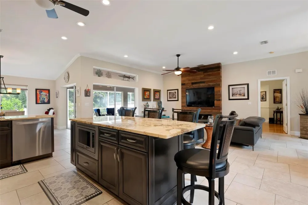 586 OAK BAY DRIVE Osprey, FL 34229