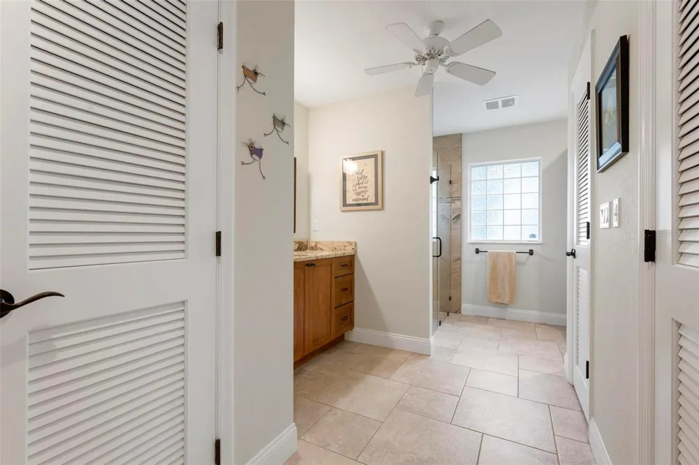 586 OAK BAY DRIVE Osprey, FL 34229