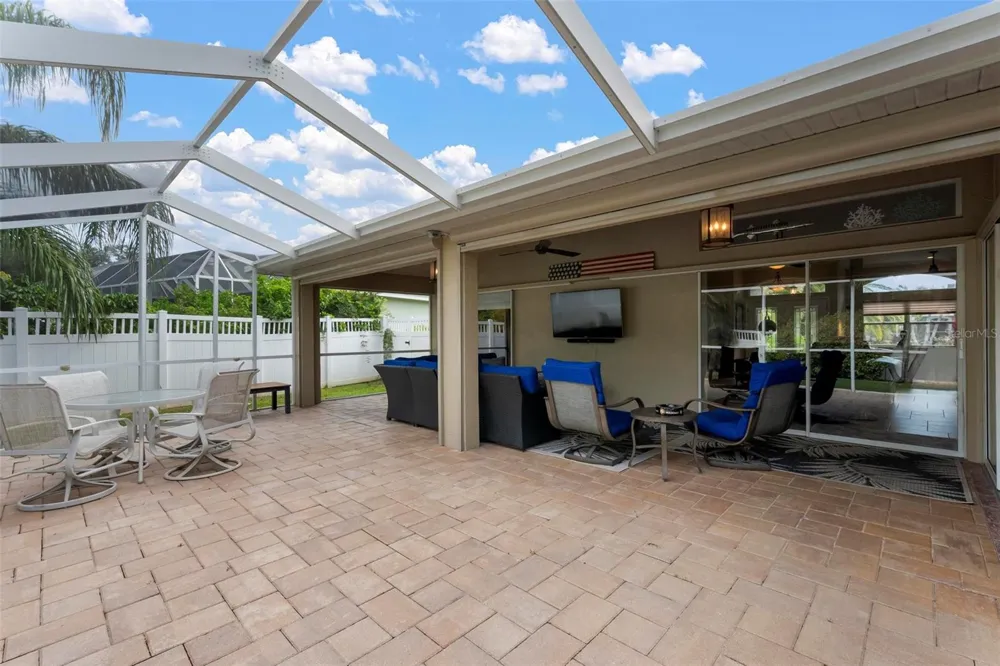 586 OAK BAY DRIVE Osprey, FL 34229