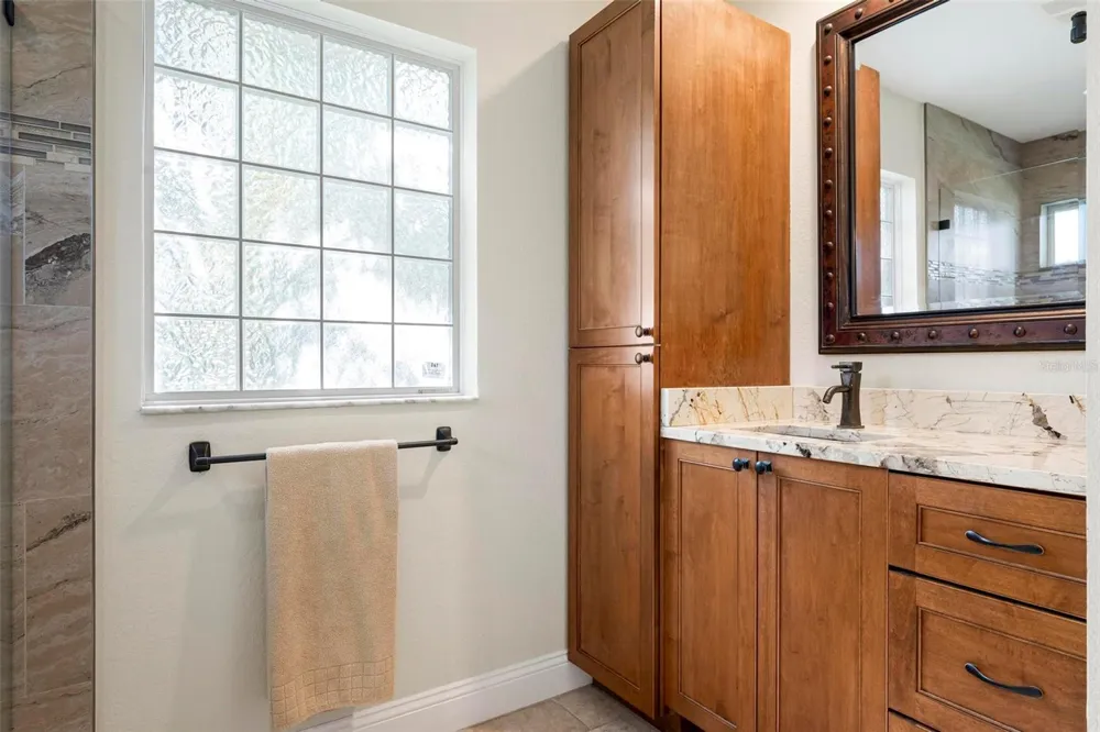 586 OAK BAY DRIVE Osprey, FL 34229