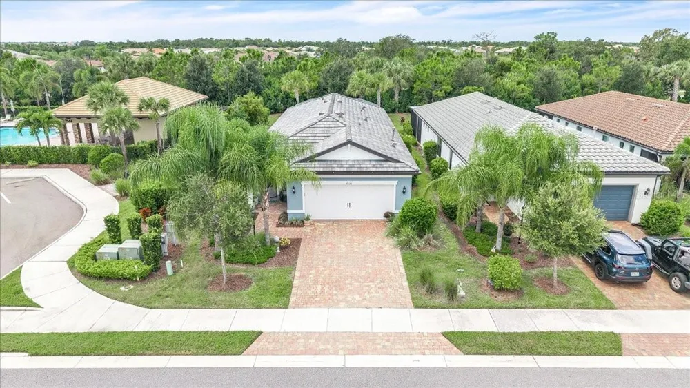 7538 SUMMERLAND COVE Lakewood Ranch, FL 34202