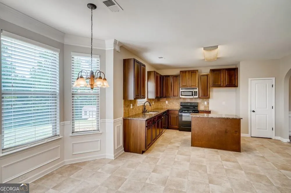 2784 Oakmont WAY Monroe, GA 30656