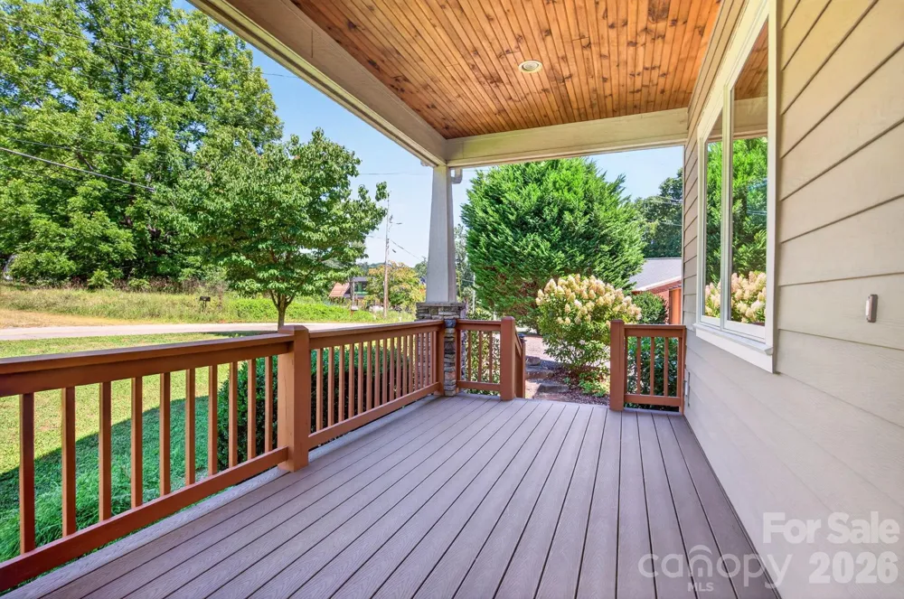 243 Cragmont Road Black Mountain, NC 28711
