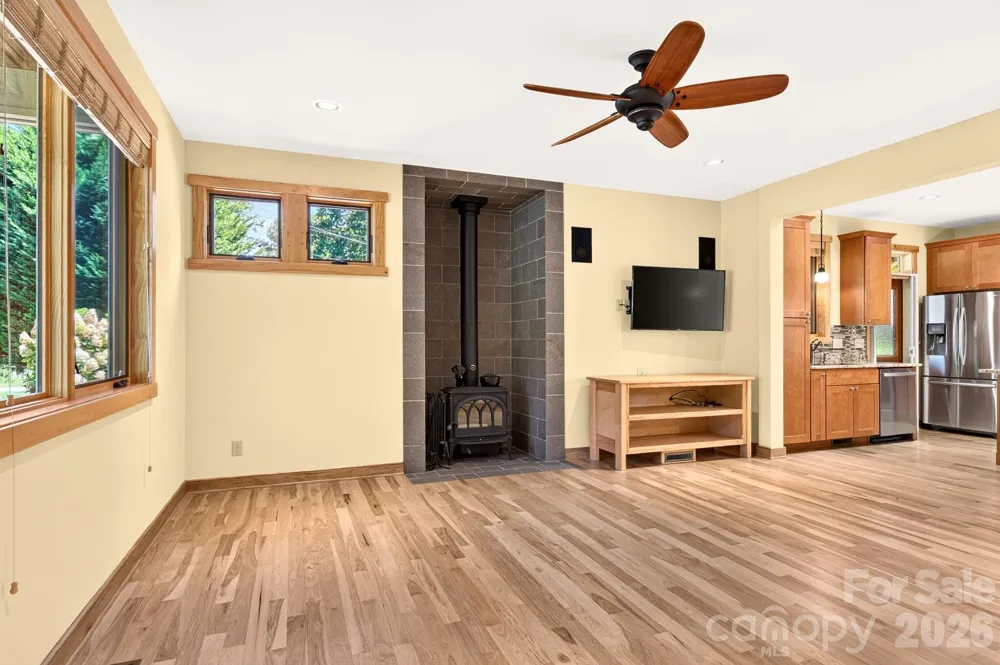 243 Cragmont Road Black Mountain, NC 28711