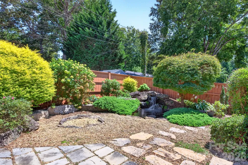 243 Cragmont Road Black Mountain, NC 28711