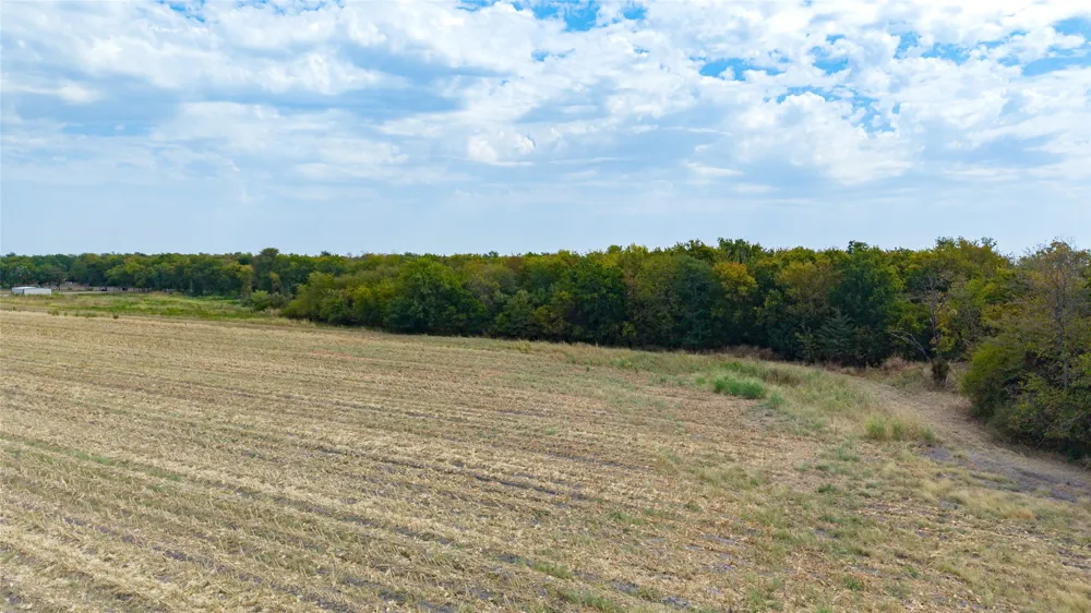 6304 Fm 512 Wolfe City, TX 75496