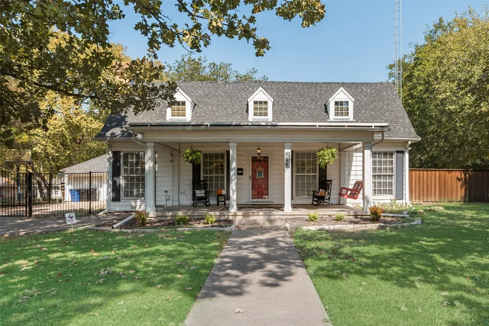 233 E High Street Wills Point, TX 75169