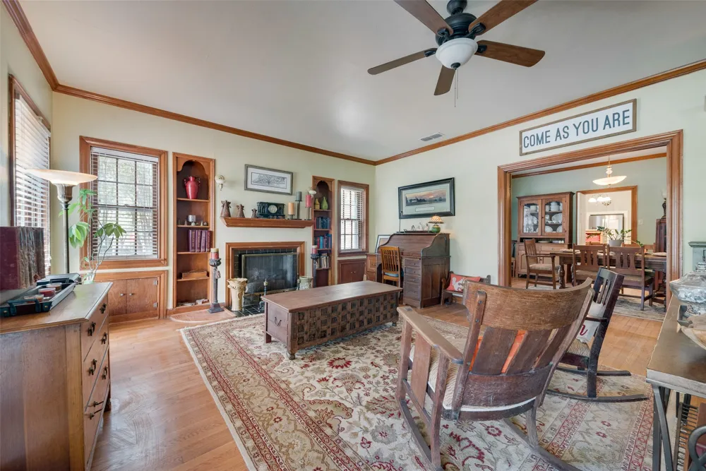 233 E High Street Wills Point, TX 75169