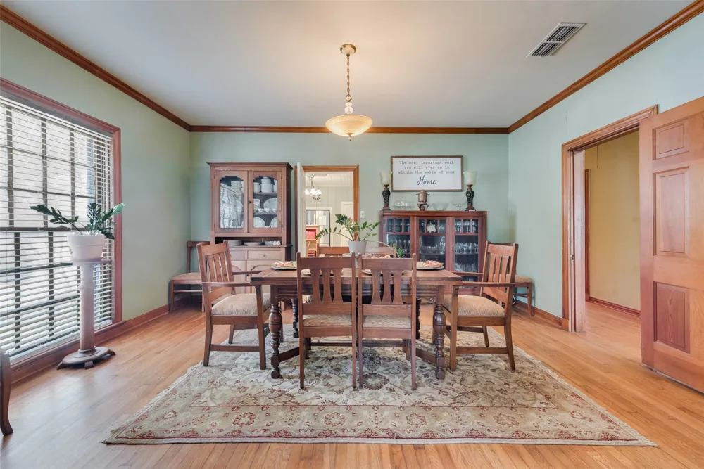 233 E High Street Wills Point, TX 75169