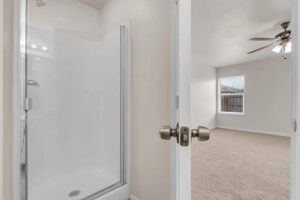 1039 Caliente Drive Grand Prairie, TX 75051