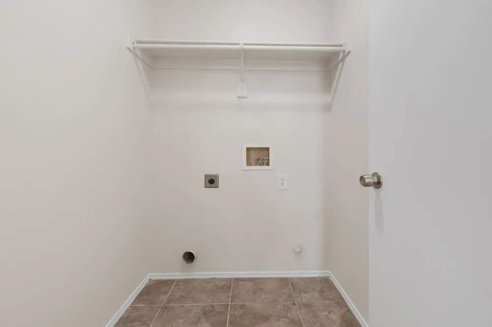 1039 Caliente Drive Grand Prairie, TX 75051