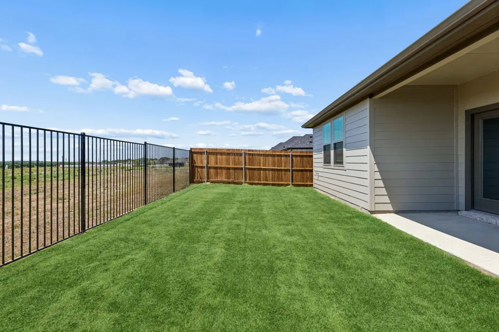 1214 Honey Falls Lane Lavon, TX 75166