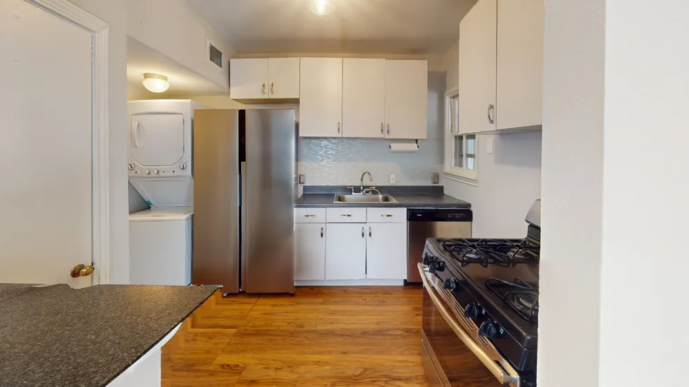 1915 Prairie Avenue #B Dallas, TX 75204