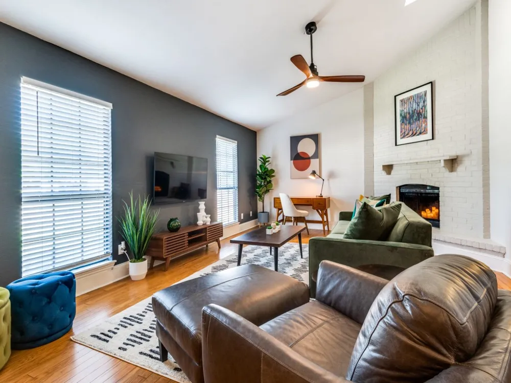 305 Westover Drive Euless, TX 76039