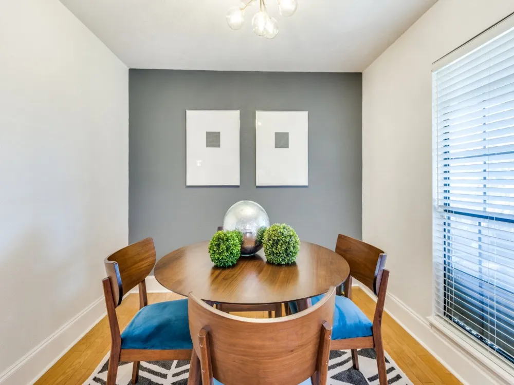 305 Westover Drive Euless, TX 76039