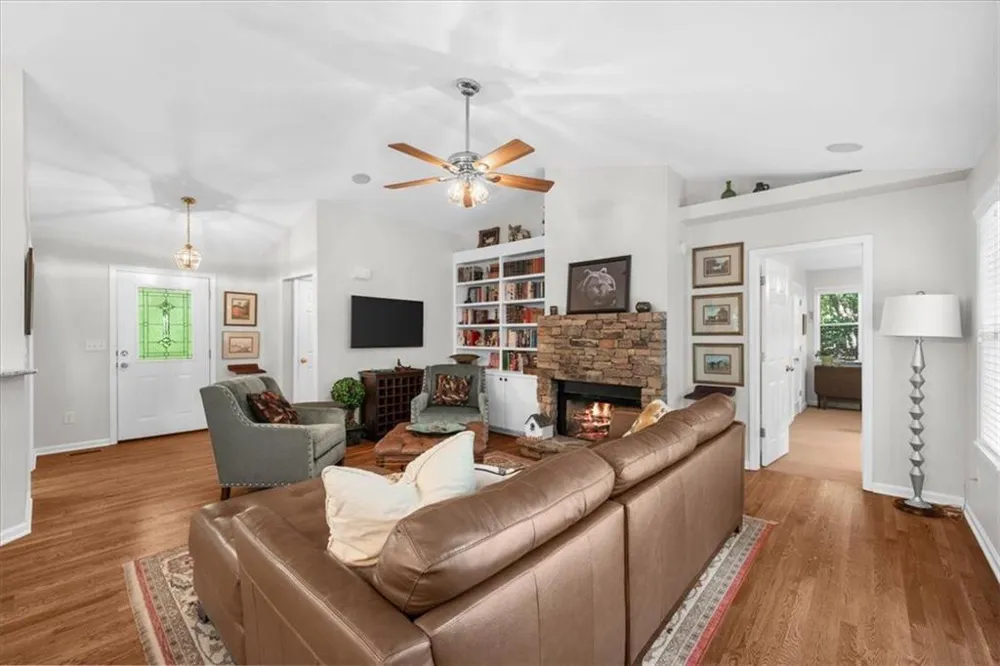 85 Winding Way Jasper, GA 30143