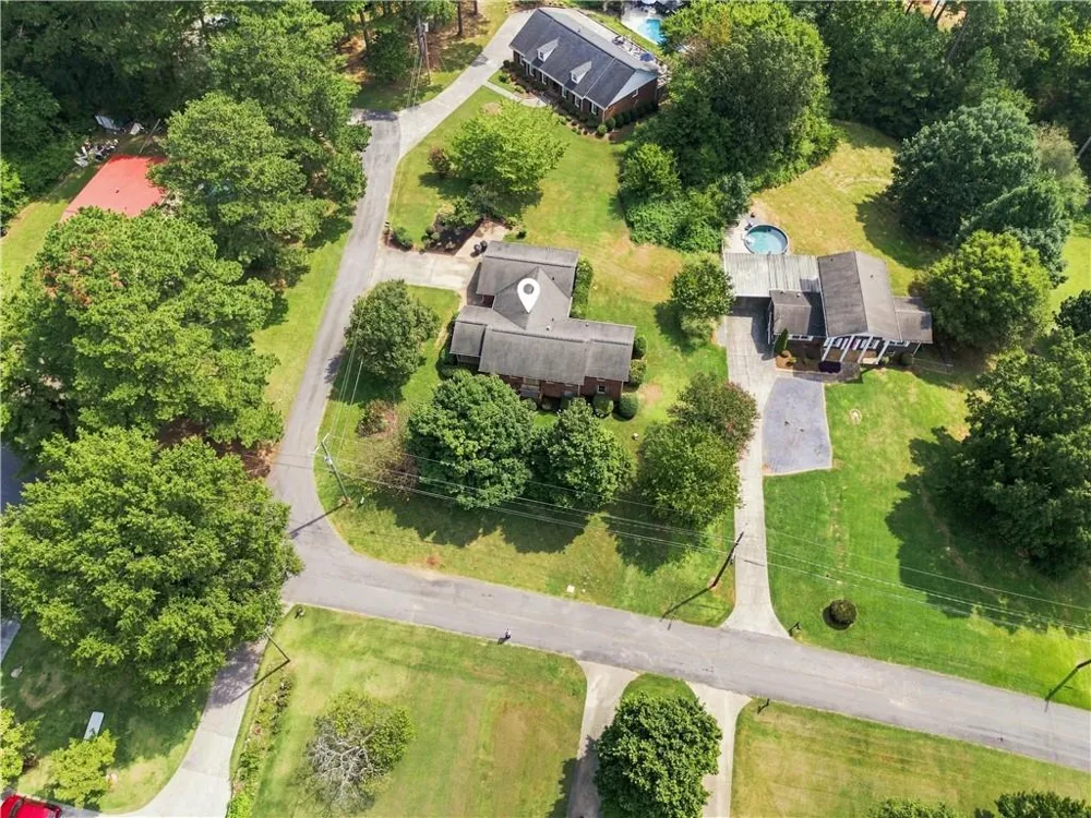 208 Woodland Circle SE Calhoun, GA 30701
