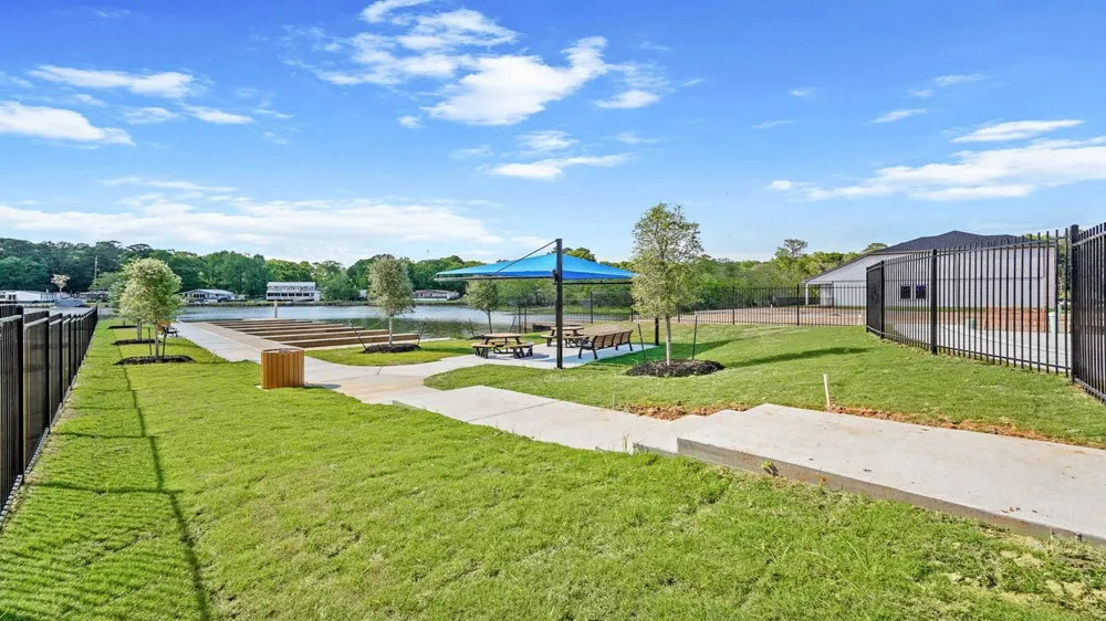 13070 Sorrento Bay Drive Willis, TX 77318