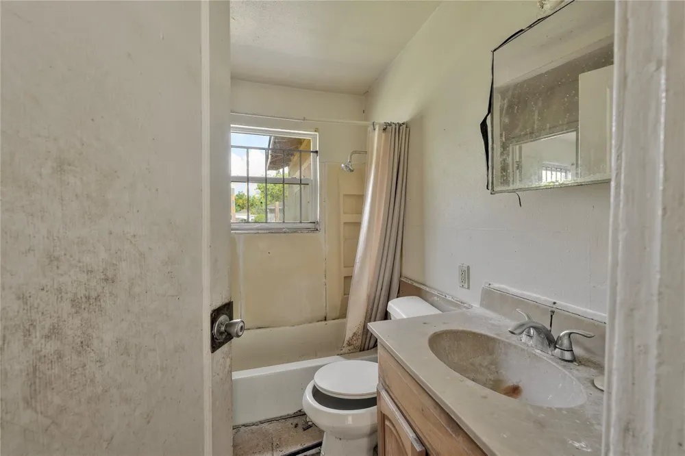 4325 Kay Circle Houston, TX 77051
